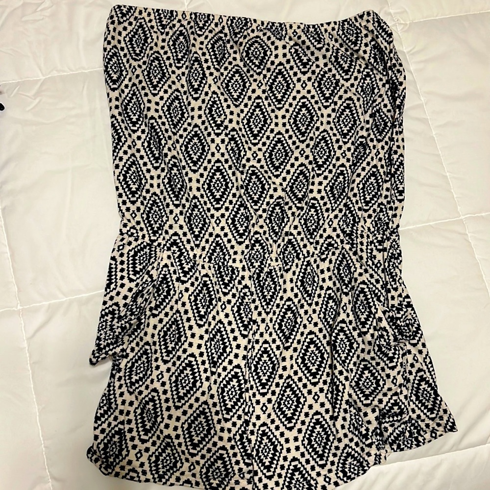 Strapless romper